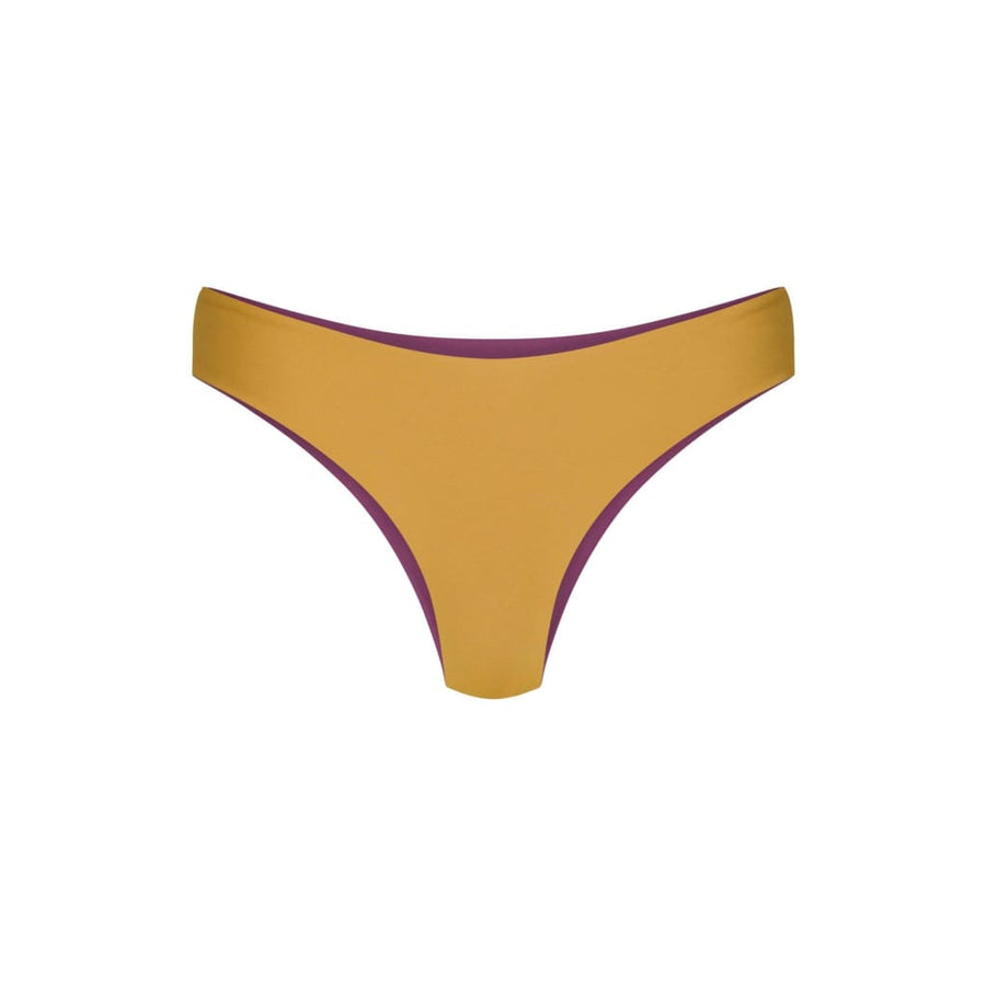 boochen sustainable bikini bottom Arpoador in Lila color. Reversible bikini, surf bikini, eco-friendly swimwear, nachhaltige bademode, bikini oberteil