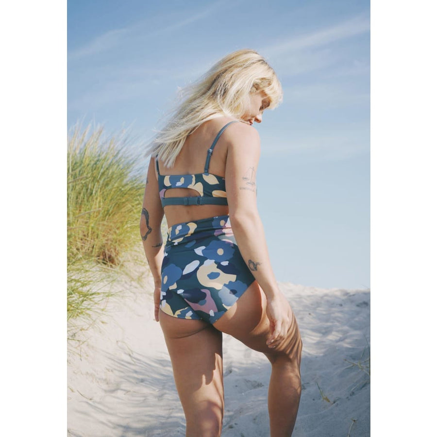 Diani Bikini Bottom Reversible in Green Wildflower/Daisy - boochen eco-conscious surfwear