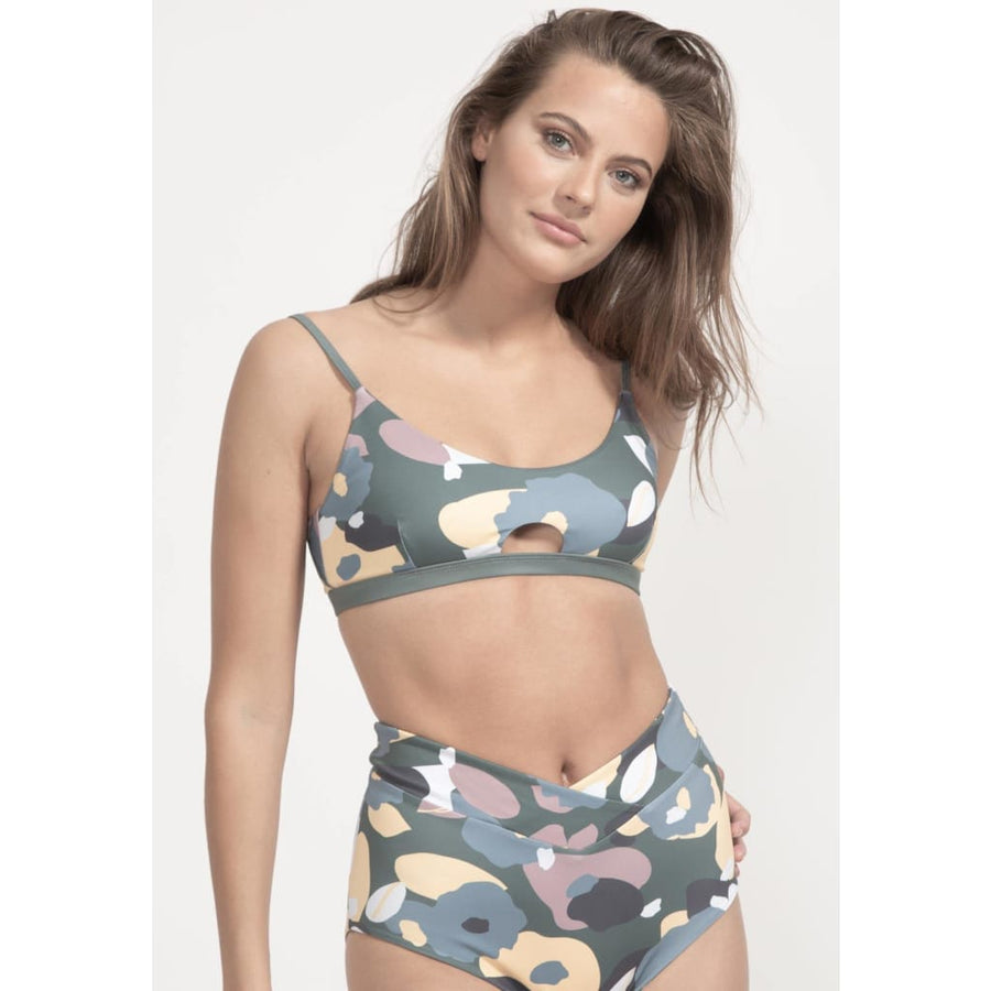 Diani Bikini Top Reversible in Green Wildflower / Daisy - boochen eco-conscious surfwear